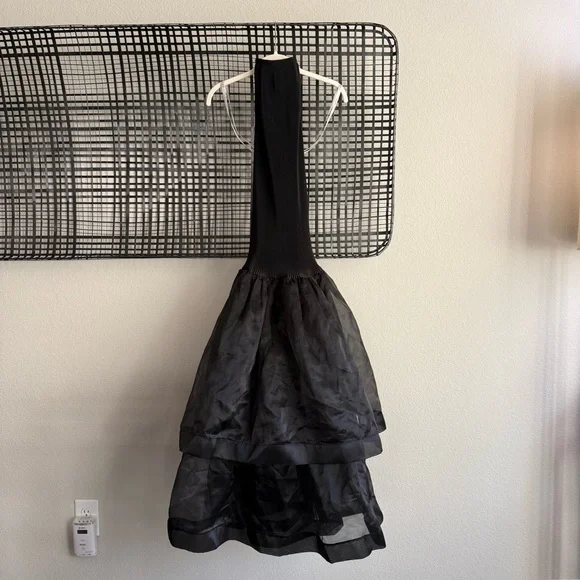 L'idee Carrie halter drop waist tiered maxi dress black - threedaughtersproperties.com L'idee Carrie halter drop waist tiered maxi dress black - threedaughtersproperties.com